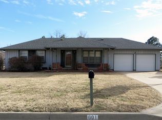 601 E 4th St, Goddard, KS 67052