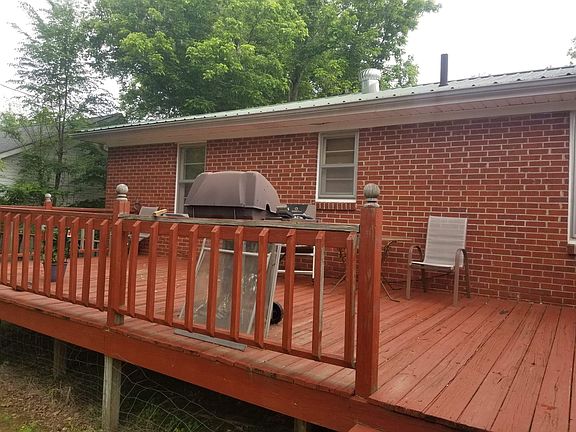 2nd image of 270 Natchez Trace Dr