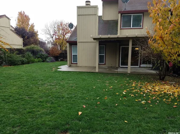 2674 Crystal Ct, West Sacramento, CA 95691