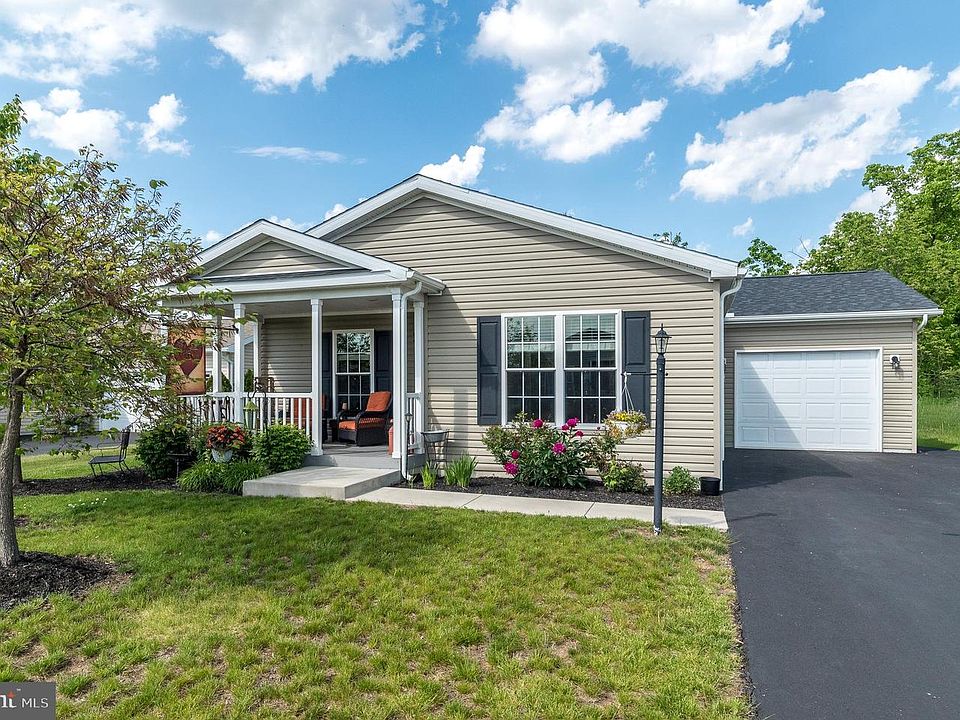 1st image of 11 Tern Ct