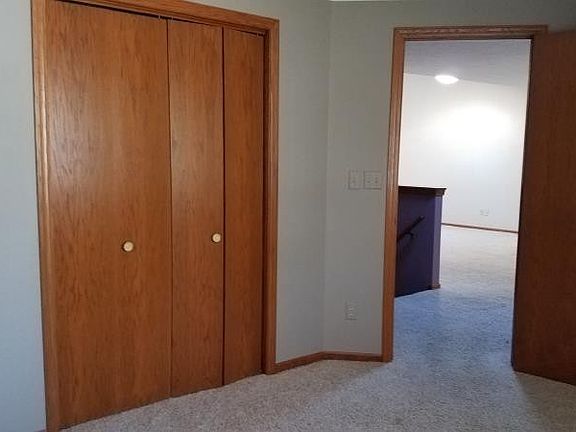 5th image of 5739 Elaine Dr