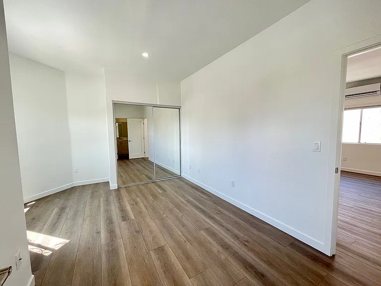 Beautifully Renovated Property perfectly situated between North Park and Normal Heights! — Photo 12