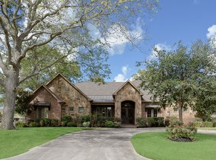 5411 Woodbury St, Weston Lakes, TX 77441