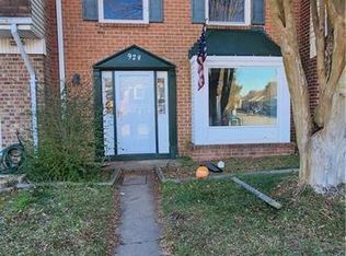 928 Smoke Tree Ln, Virginia Beach, VA 23452