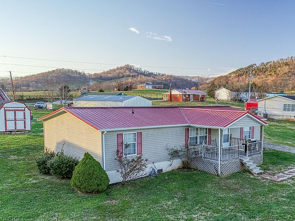 3rd image of 151 Jeri Dr
