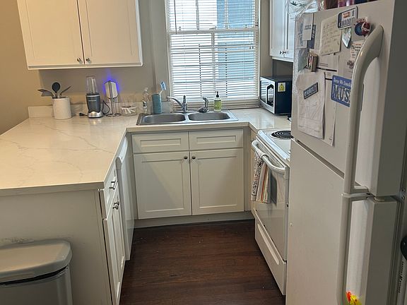 5th image of 7315 Burthe St