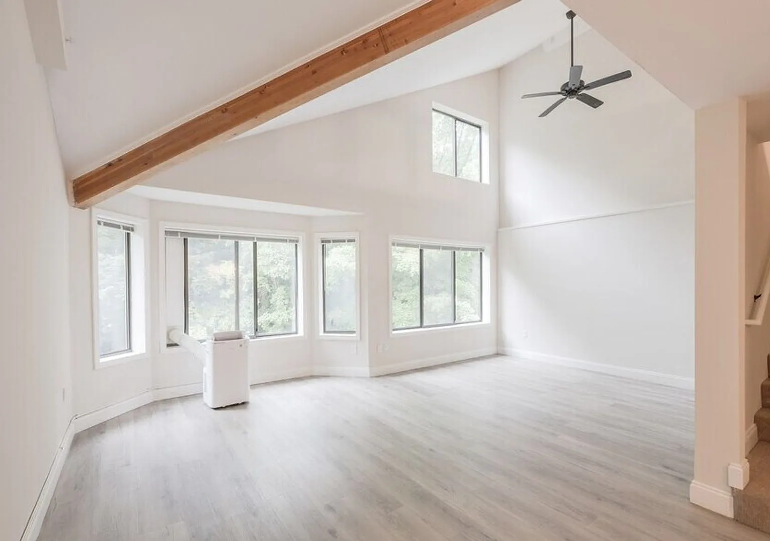 144 Larkin Way — Photo 3