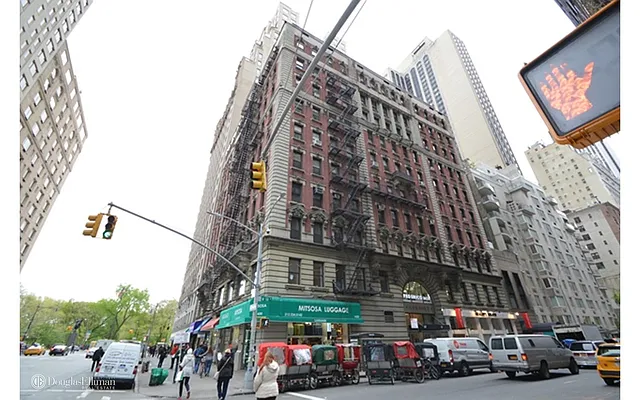 Sold by Douglas Elliman | media 19