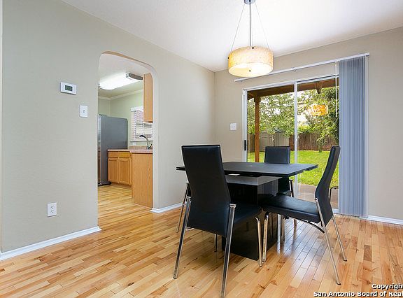 5th image of 11047 Monahan Park