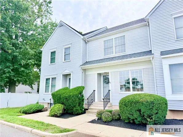 86 Wilton Ave NE #403, Middlesex, NJ 08846