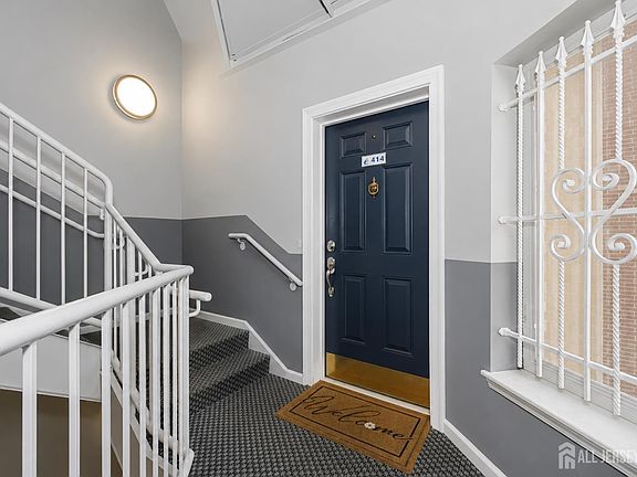 3rd image of 368 Rector St Unit 414