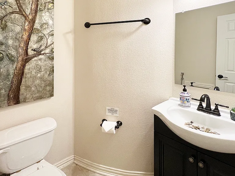 1110 Rushmore Dr — Photo 22