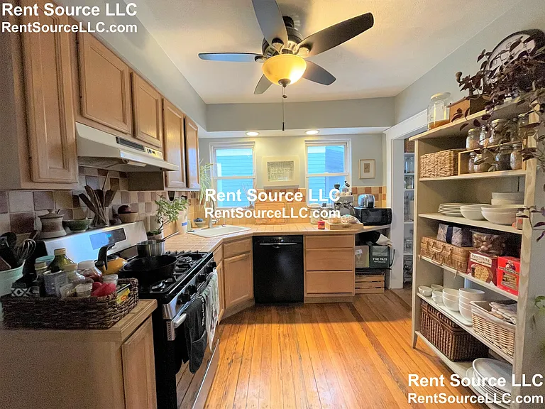 5 Belmont Sq #3 — Photo 4