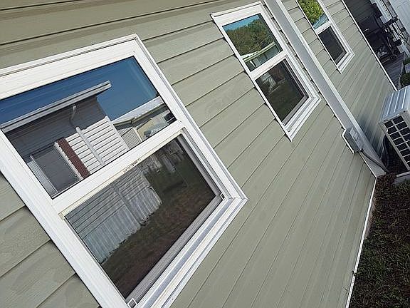 4th image of 38525 Mallard Ct