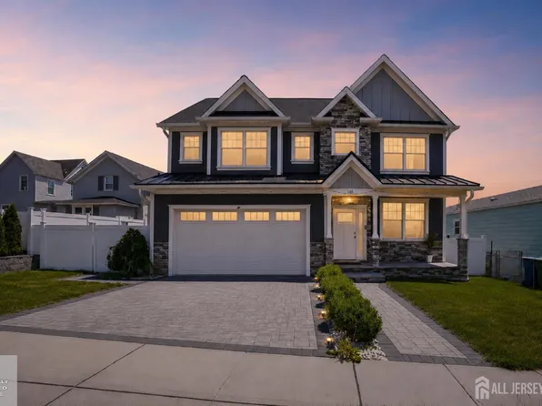 148 McCutcheon Ave, Sayreville, NJ 08872