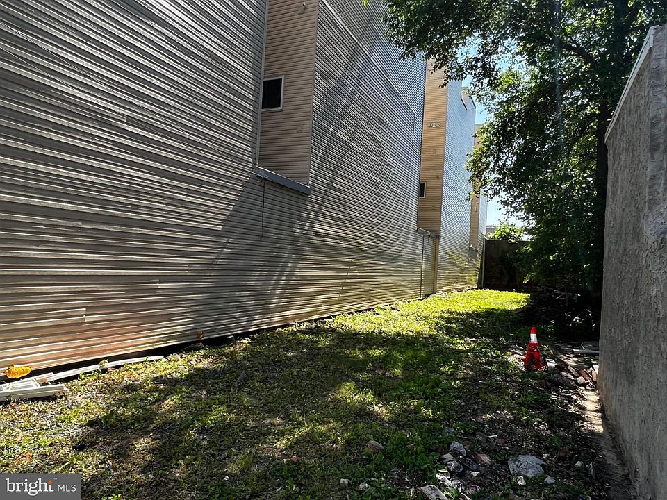 1st image of 1214 E Susquehanna Ave