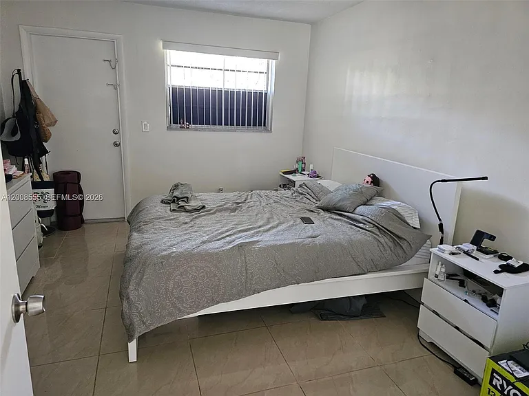 900 Tallwood Ave #207 — Photo 7
