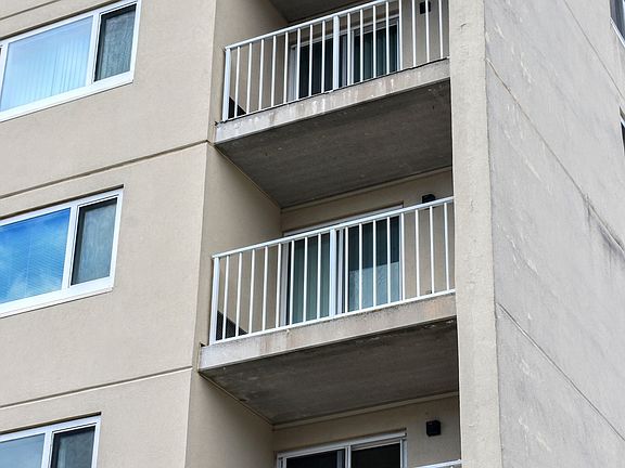 5th image of 200 Cove Way Unit 513