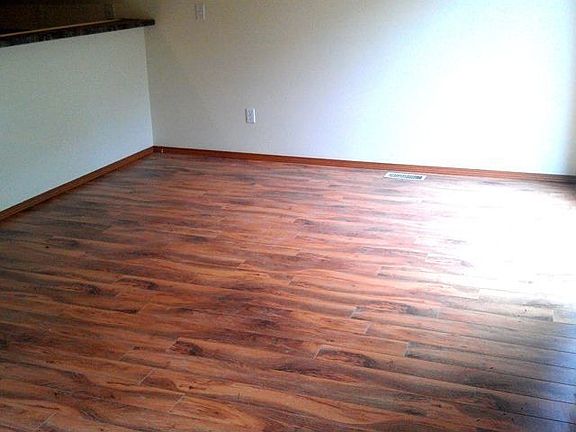 3rd image of 5928 NE 34th St