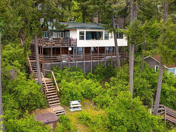 2nd image of 448 Rocky Point Loop Rd