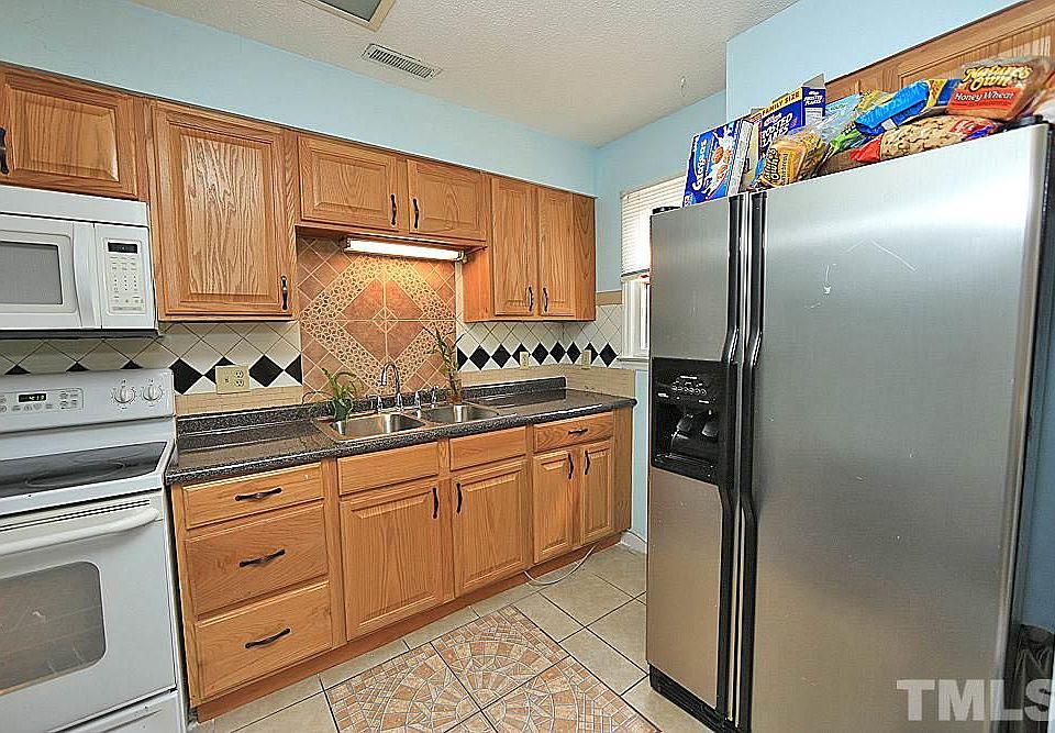 1st image of 1505 Kendall Dr #0