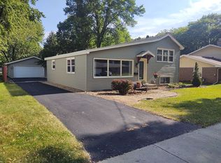 713 W 8th St, Kaukauna, WI 54130