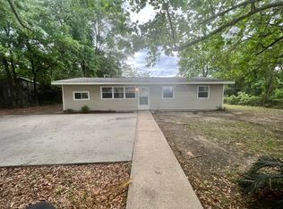 3611 S Lakewood Dr, Tallahassee, FL 32305