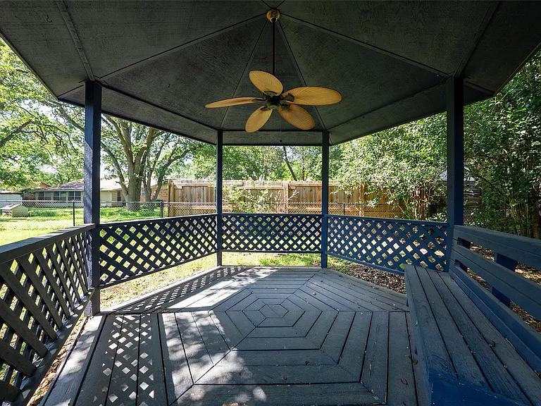 807 Country Club Rd — Photo 26