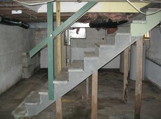 7476 Pleasant St, Scotland, IN 47449