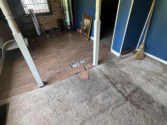 5th image of 2894 Woodside Dr