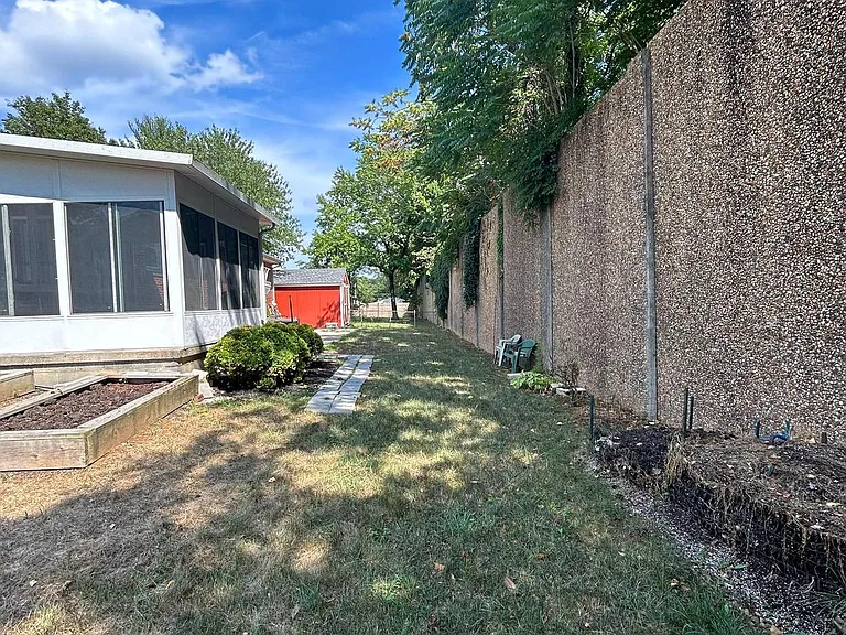 5515 Hill Way — Photo 16