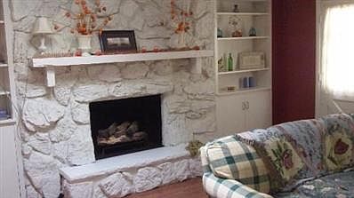 4th image of 269 Spencer Ct