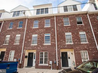 438 Dupont St, Philadelphia, PA 19128