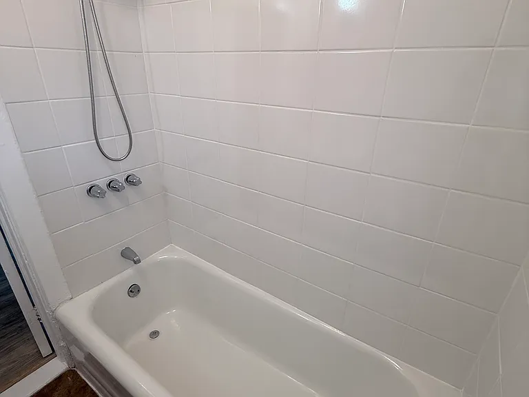 48 Grand Ave #2R — Photo 18