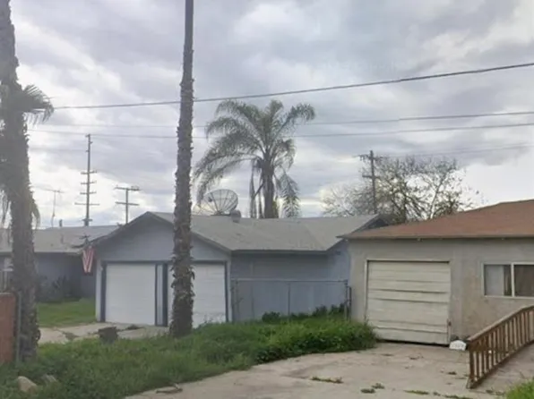 981 Market St, Pixley, CA 93256