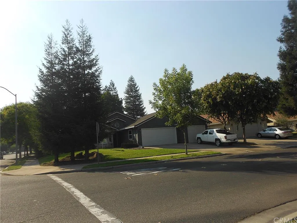 3569 Cordova Ave photo 1