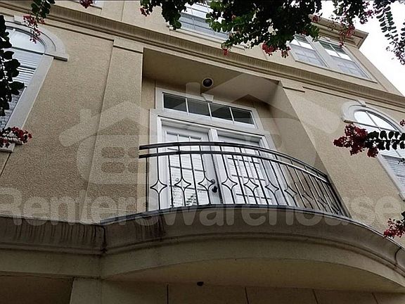 3rd image of 5208 Blossom St Unit 4