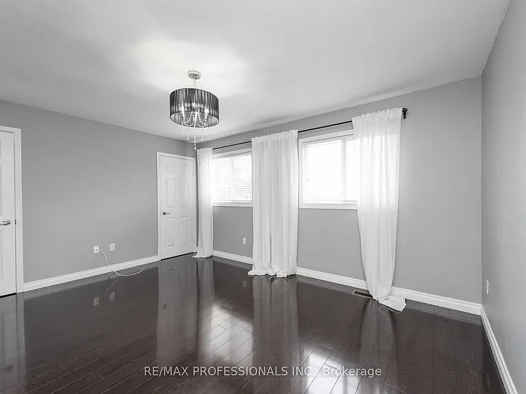 1362 Brookstar Dr — Photo 23