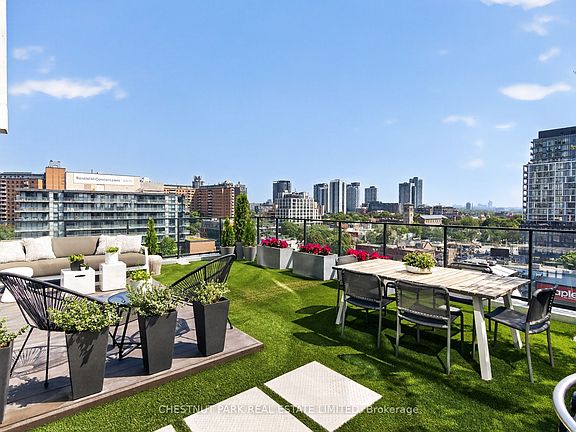 3rd image of 55 Ontario St #902