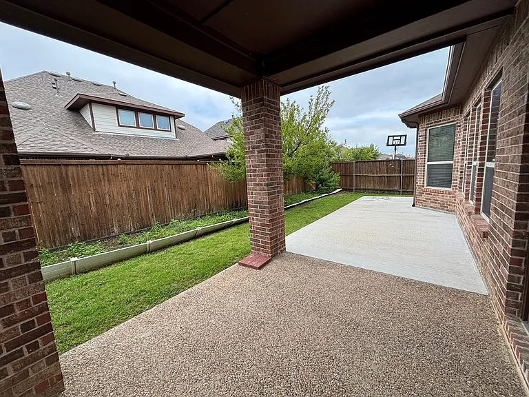 2908 N Umberland Dr — Photo 42