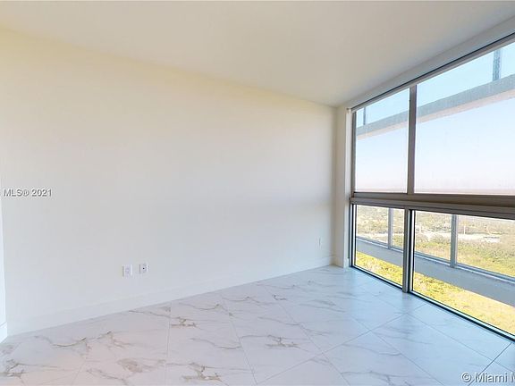 4th image of 20 Metropica Way #2210