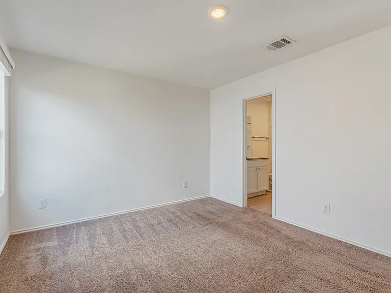 4109 Cataract Cir — Photo 15