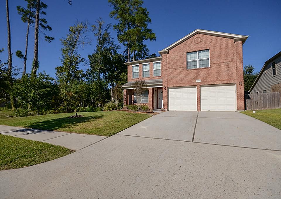 Warm family home is next to a reserve. No neighbors on one side or in the back!