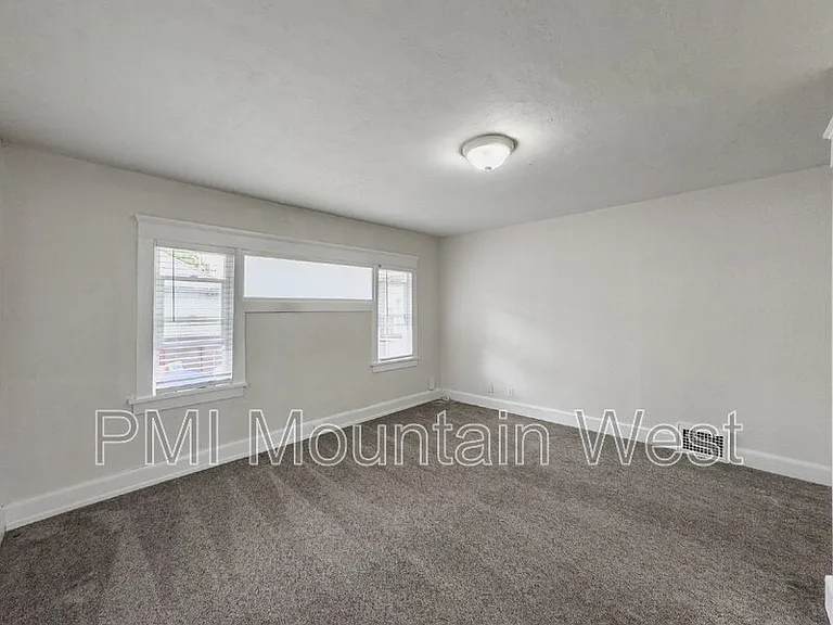 1134 S McClelland St — Photo 13