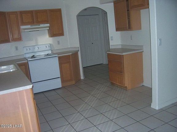 3rd image of 3317 Saddleback Dr