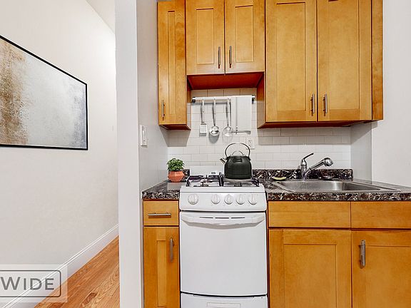 3rd image of 228 E 36th St APT 2D