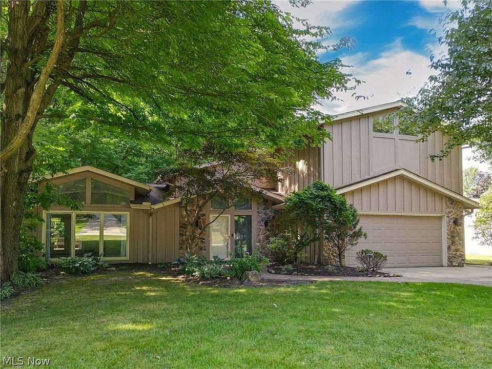 1st image of 8251 Stoney Brook Dr