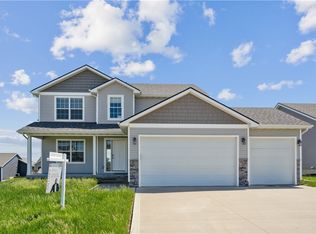 1817 Southbridge Dr, Adel, IA 50003