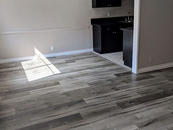 4th image of 4535 Santo Tomas Dr APT 05