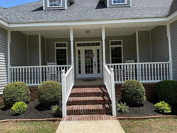 3rd image of 61 Jackson Estates Dr
